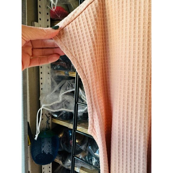 NWOT Mainstrip Pink Waffle Knit Wide Leg Pockets Open Back Button Jumpsuit L - Picture 10 of 13